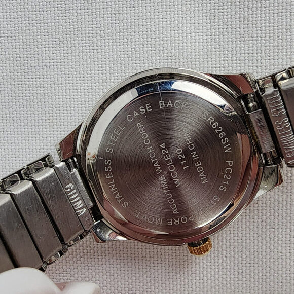 Vintage Gold & Silver Stretch Watch - Picture 7 of 7